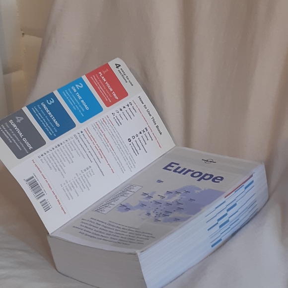 Lonely Planet Europe Book (October 2015) - Picture 3 of 5